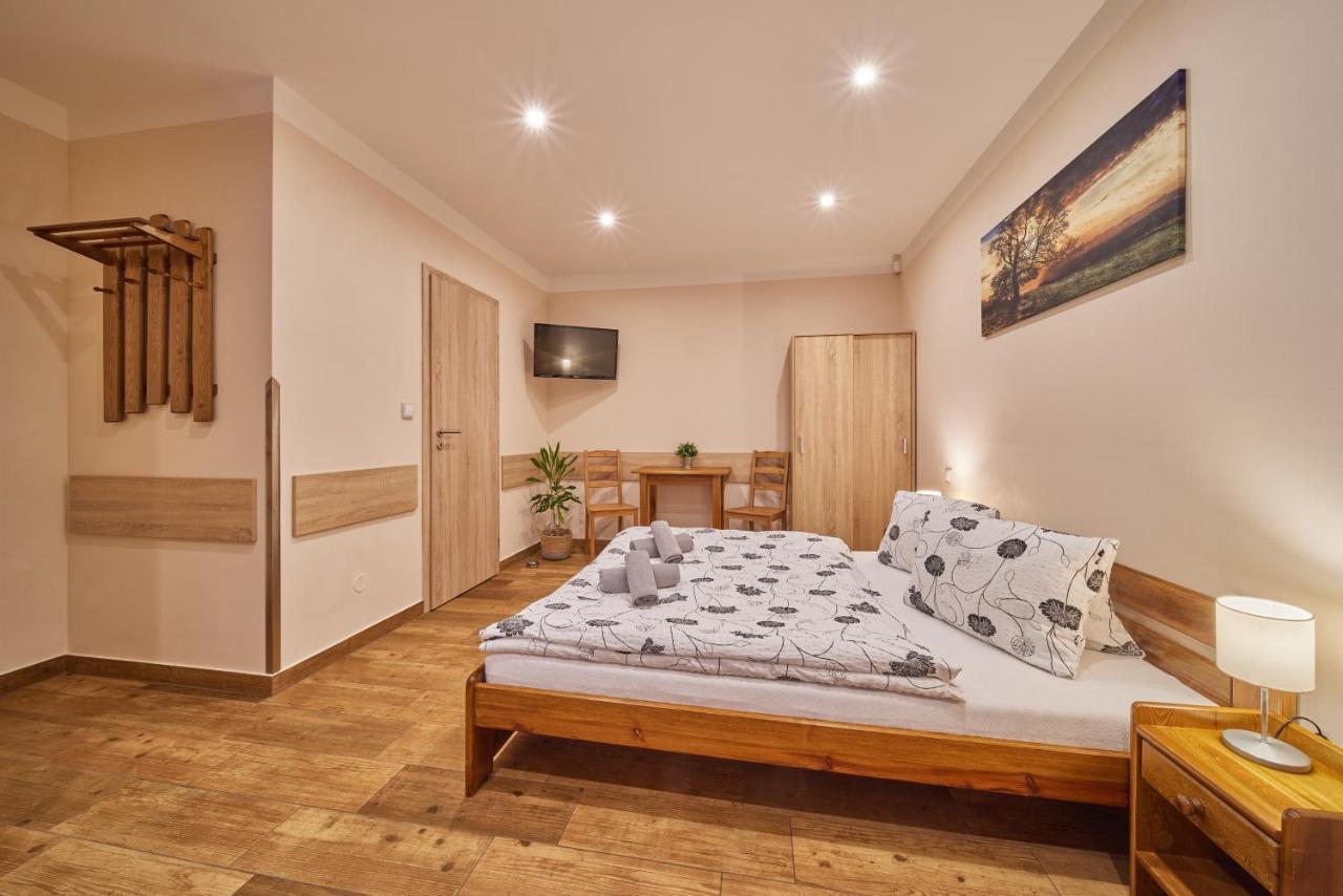 Residence Ruth Janske Lazne Ngoại thất bức ảnh