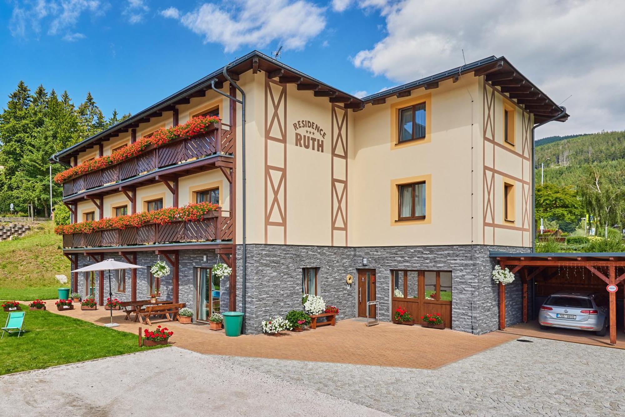 Residence Ruth Janske Lazne Ngoại thất bức ảnh